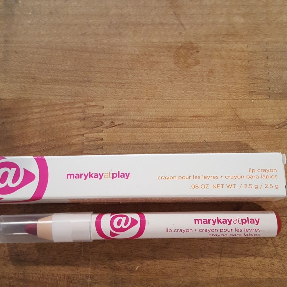 Mary Kay at play lip crayon